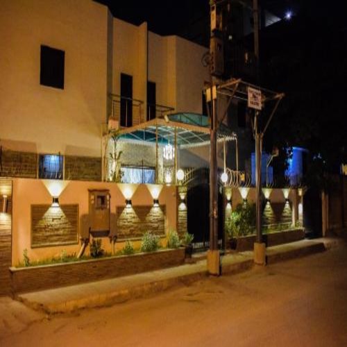Escorts in Royal Inn Hotel Karachi